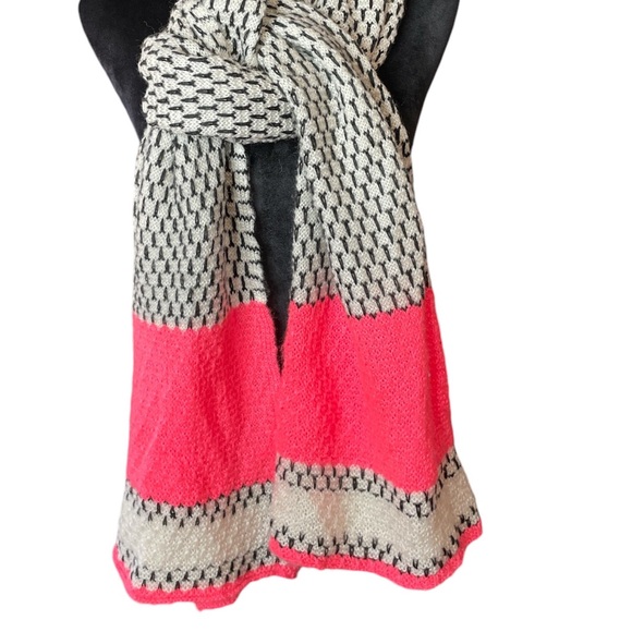 Aeropostale Pink Striped Black & White Scarf - Picture 7 of 7